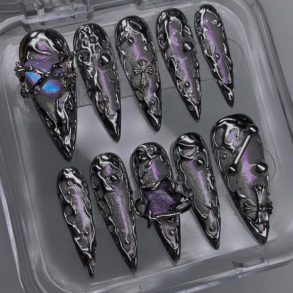 Gothic Metallic Black Long Stiletto Nails3D Black & Silver Textured Nail Art